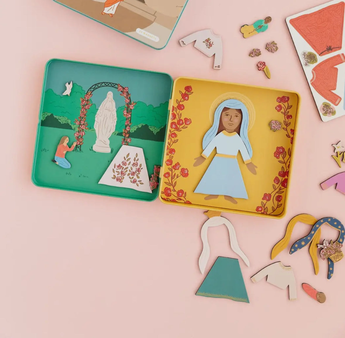 Mary Magnet Playset