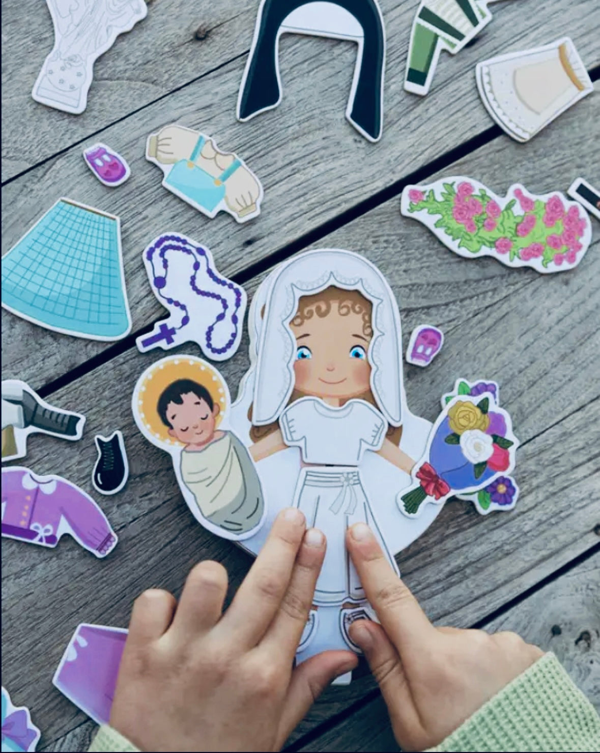 My Saint Thérèse Magnetic Wooden Dress-Up Doll Set